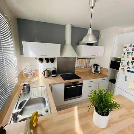 Appartement 2 Chambres Mantes-la-Ville Εξωτερικό φωτογραφία